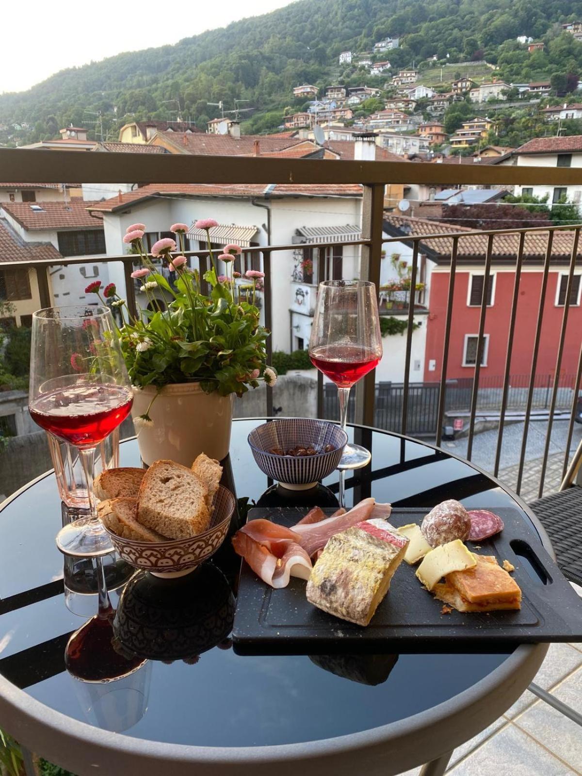 Penthouse Federico With Lake View - Residenza Silvana Вербания Екстериор снимка